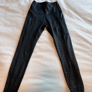 NWT LOVE HER Houndtooth Leggings XS